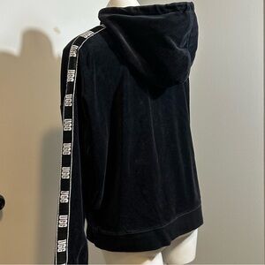 UGG Black Hoodie with Logo Sleeve
